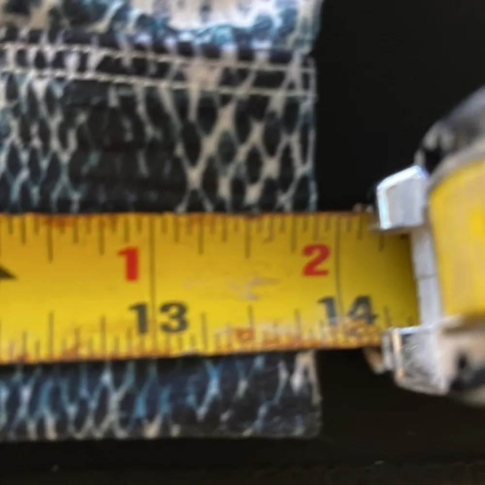 Fabletics Kenzie Medium Support Breathable Sports Bra Size Small EUC #1753 - Image 9