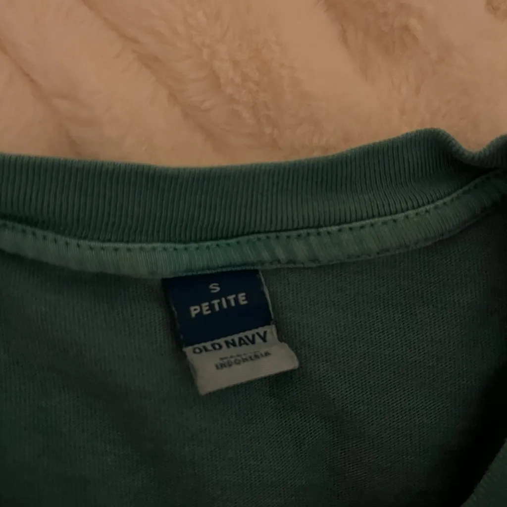 Old Navy Women's Green Short Sleeve Tee - Image 2