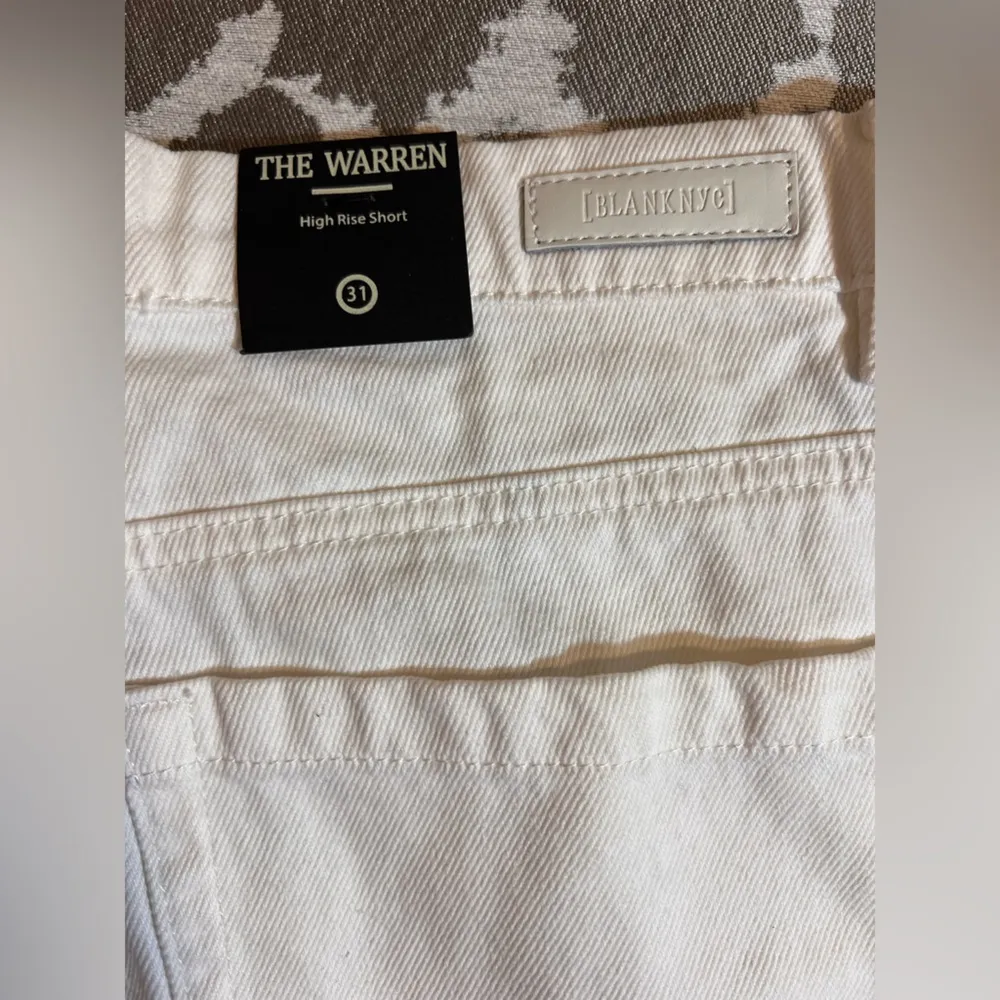 Blank NYC White Jean Plus Shorts Relaxed Fit
High waist summer relaxed casual - Image 8