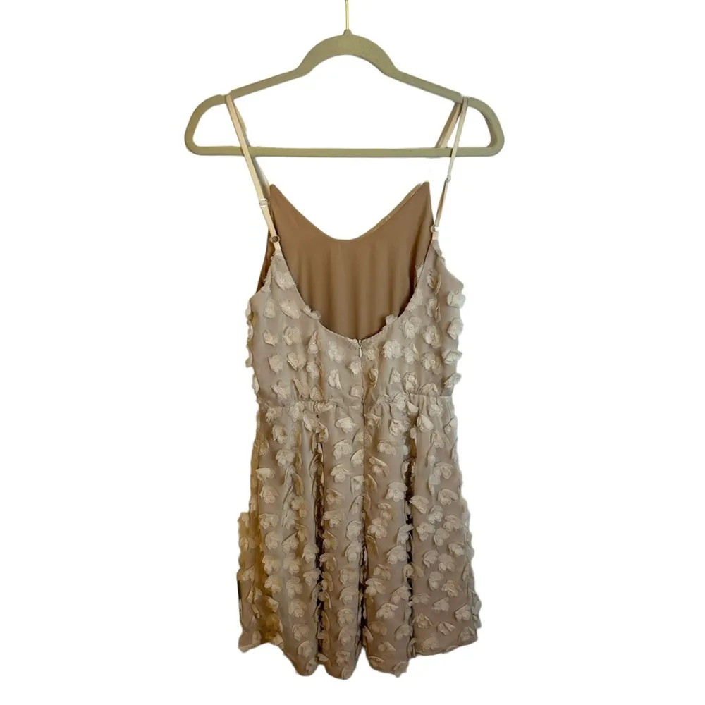 DRESS THE POPULATION FLORAL APPLIQUÉ DRESS - Image 4