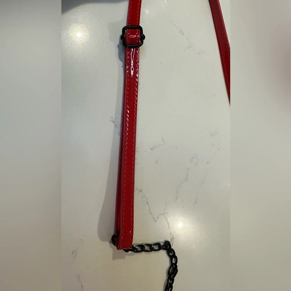 Kendall & Kylie Red Glossy Crossbody Bag - Image 10