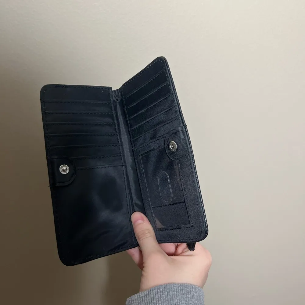 Black Card and Money Holder - Image 2