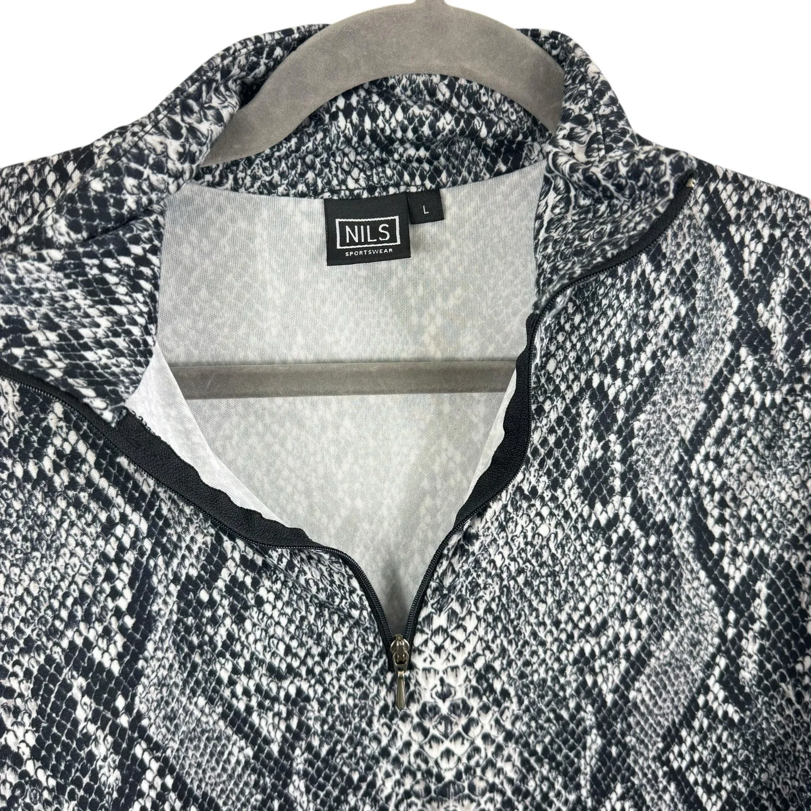 NILS Brooklyn Black White Snakeskin 1/2 Zip T - Image 3