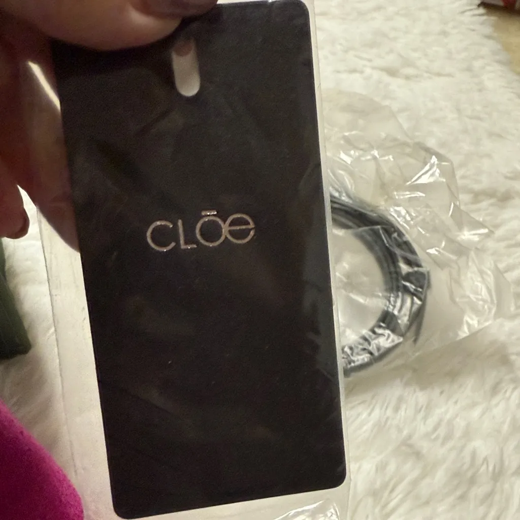 Chic Green Pleated Shoulder Bag - Image 3