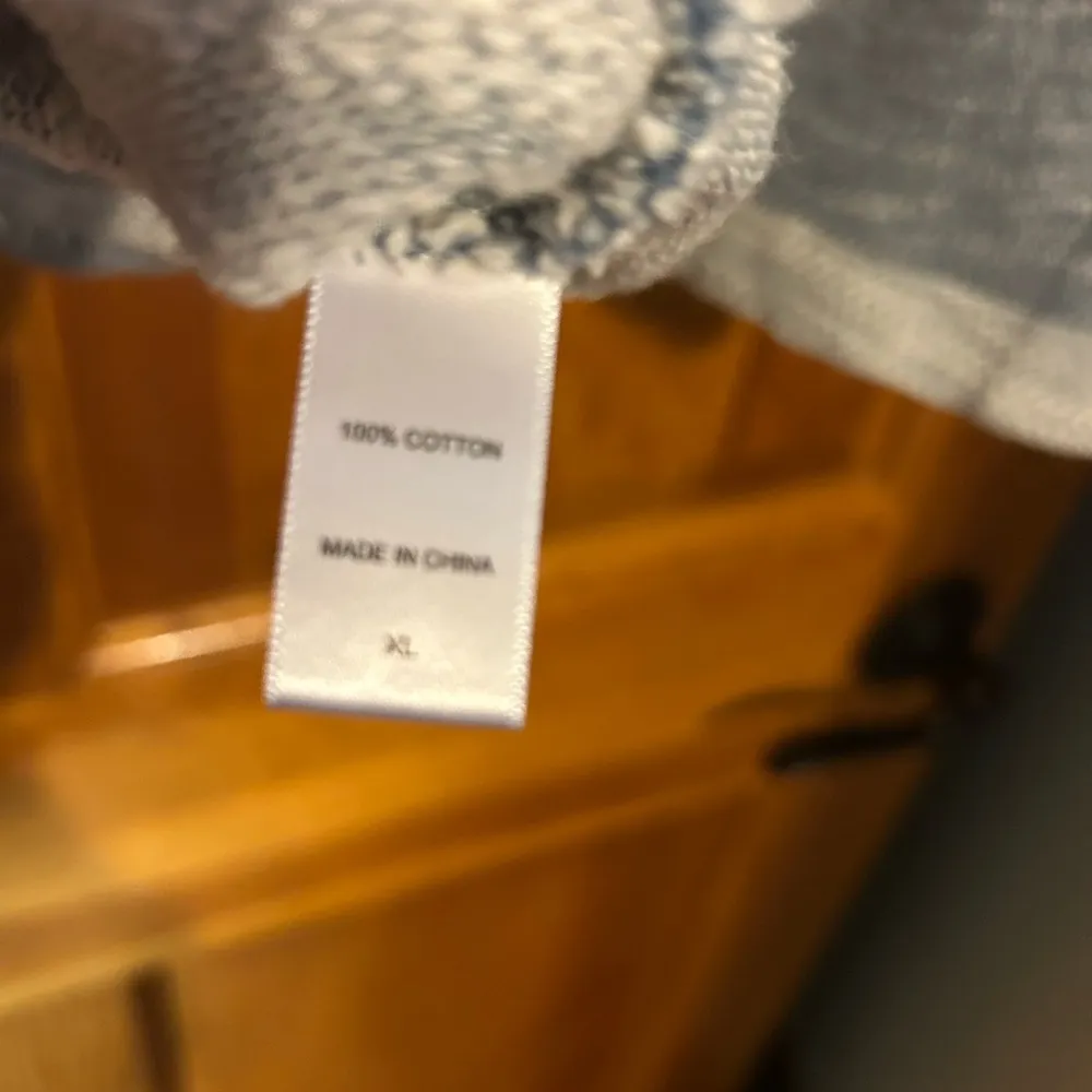 Koolaburra by Uggs Gray/White Zip Front hooded light weight jacket XL - Image 5