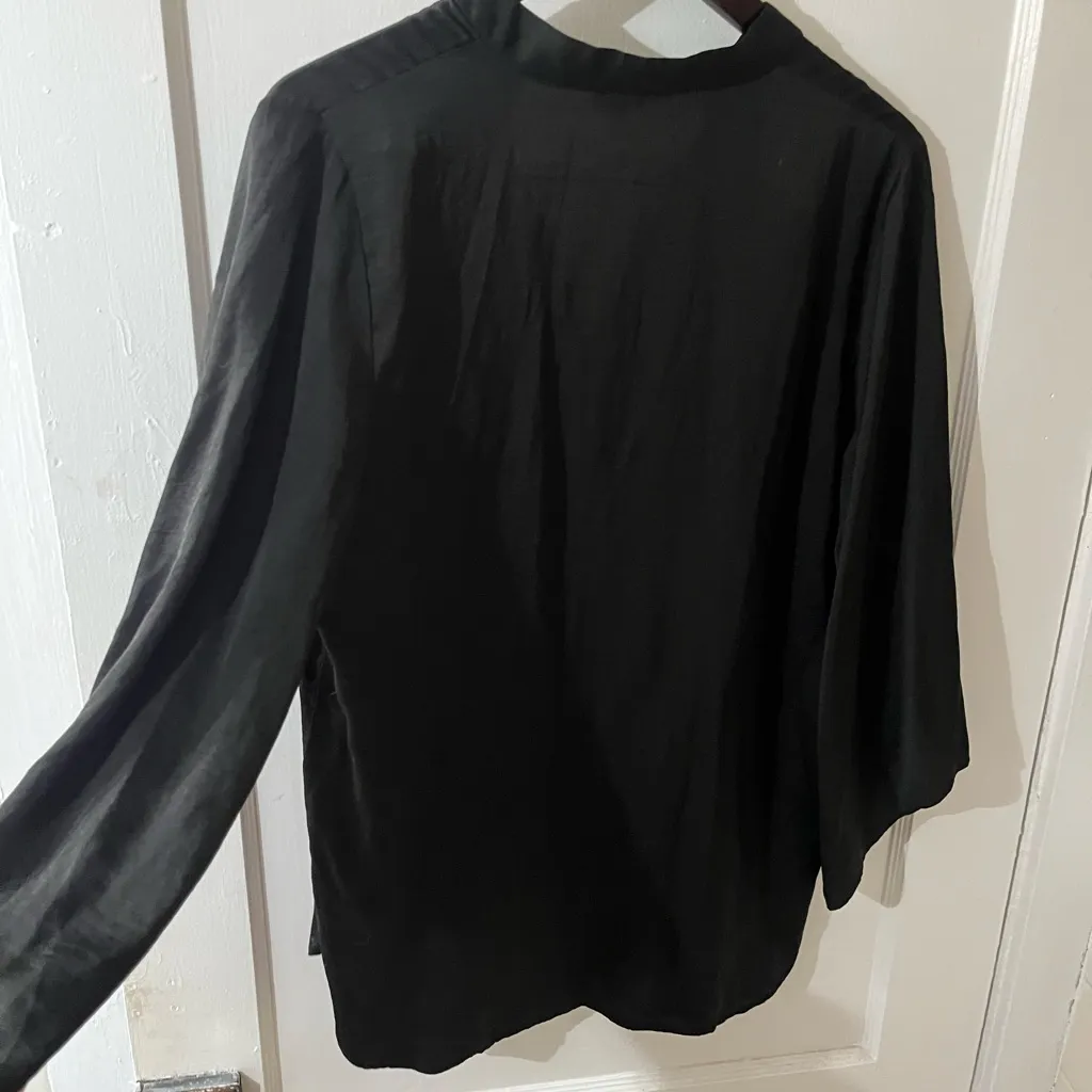 JODIFL Black 3/4 Sleeve Relaxed Blouse - Image 7