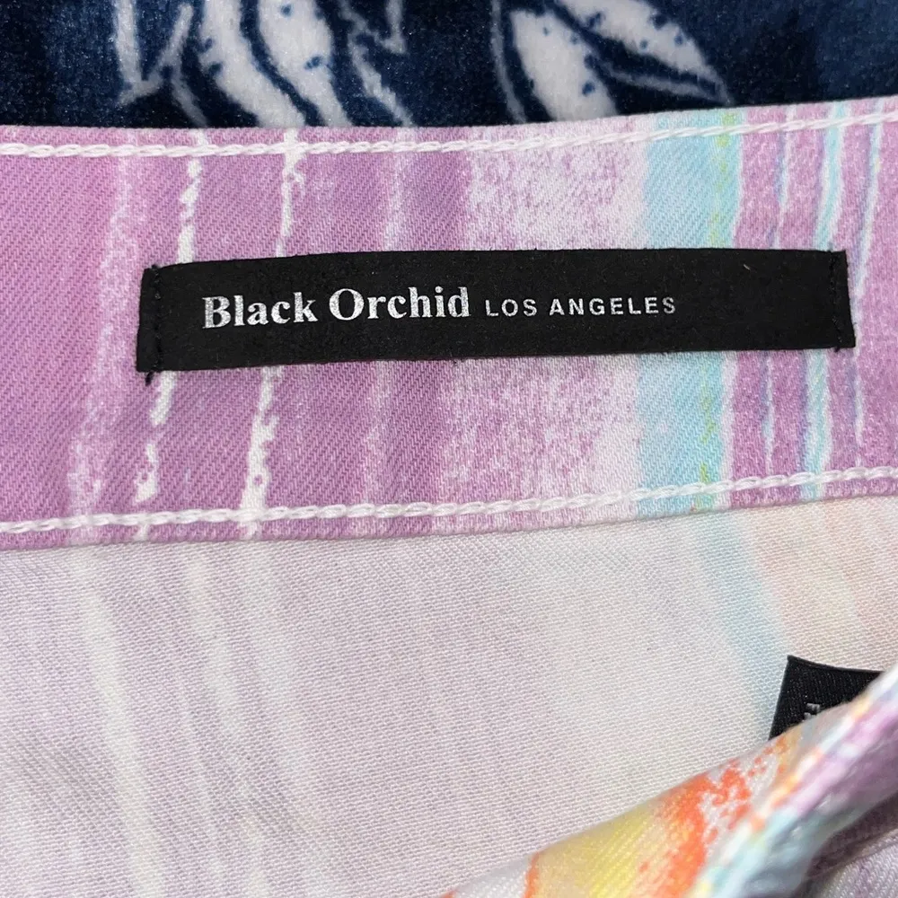 NWT! Black Orchid Womens Cut Off Striped Shorts 15” Waist - Image 6