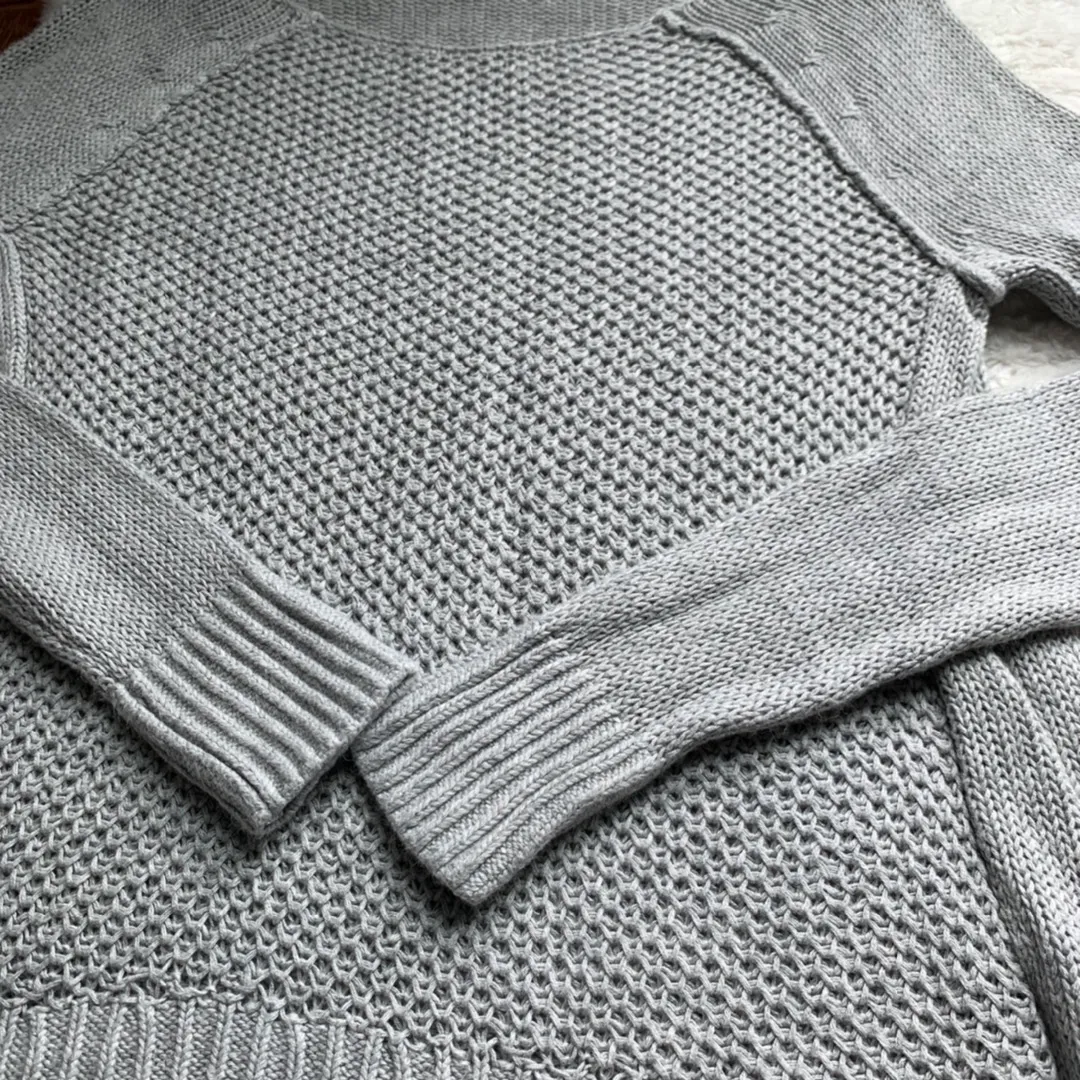 Grey Crewneck Knit Sweater XS - Image 2