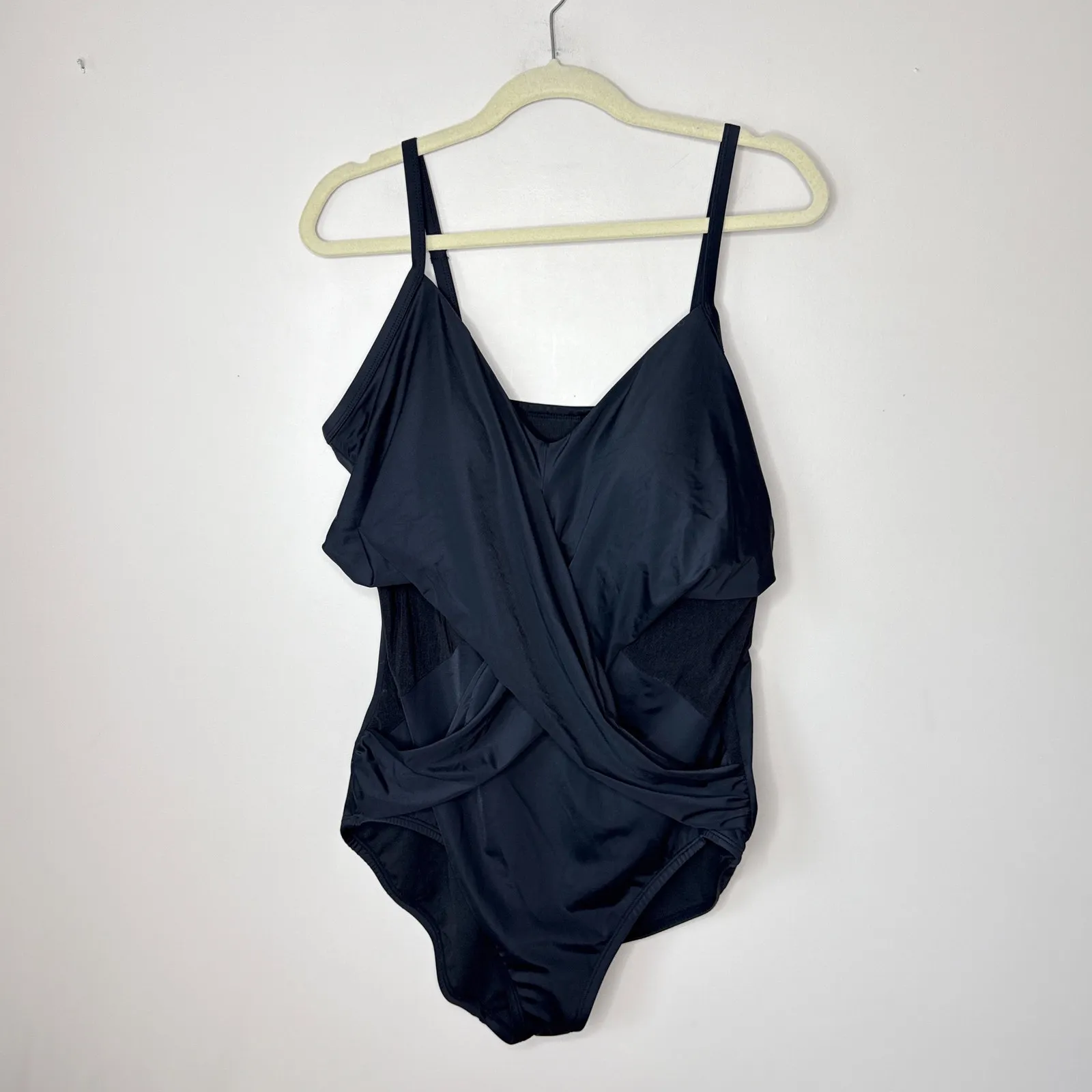 Miracle Brands Embrace Your Curves Women's 2X Black‎ Slimming One - Image 2