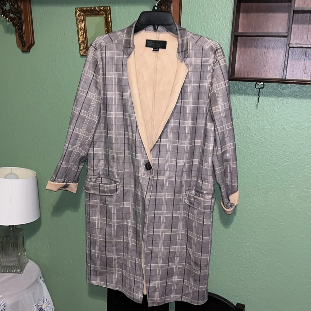 Super soft faux suede jacket blazer • Blank NYC - Image 3