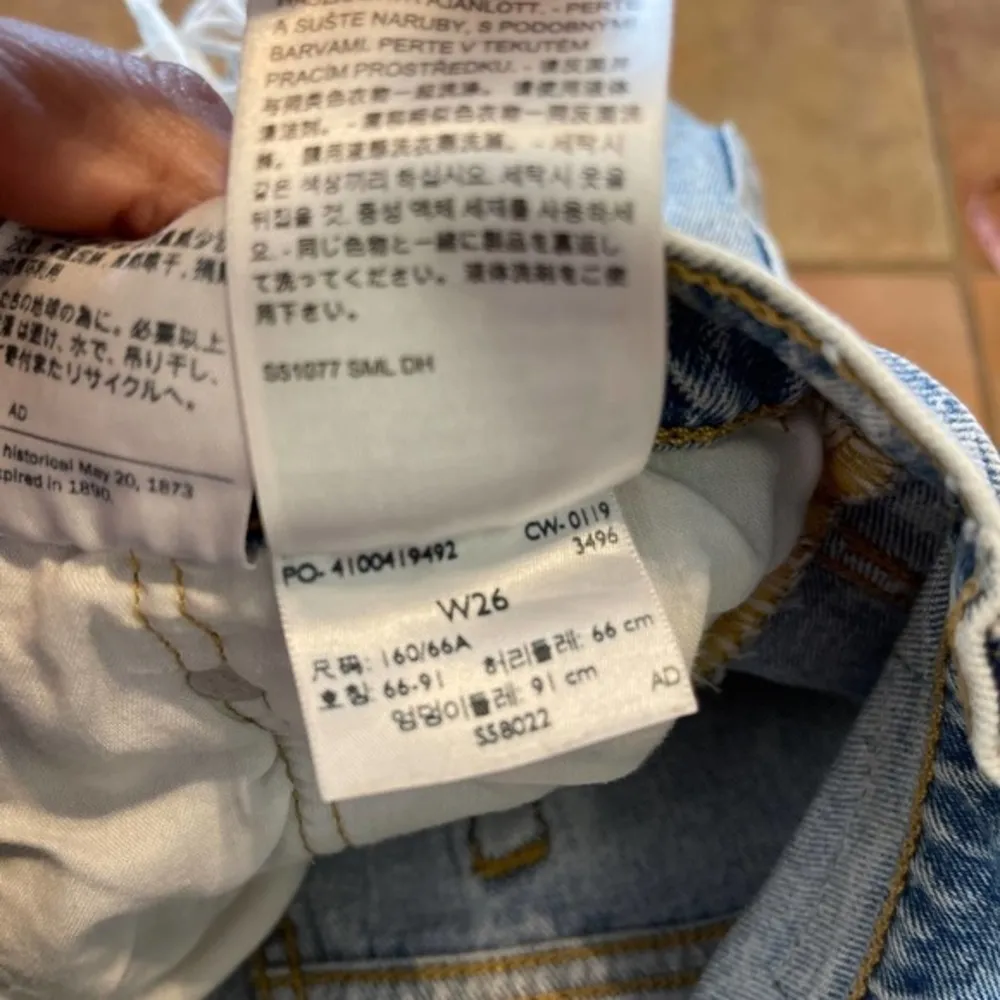 Levi’s 501 cut off shorts - Image 7