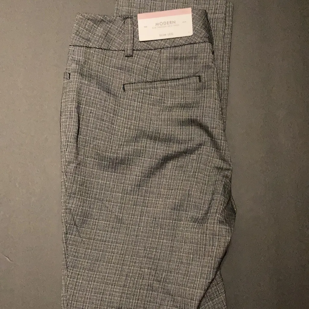 ANN TAYLOR Dress Pants Women’s Size 4P Modern Fit Slim Leg Trousers Black - Image 5