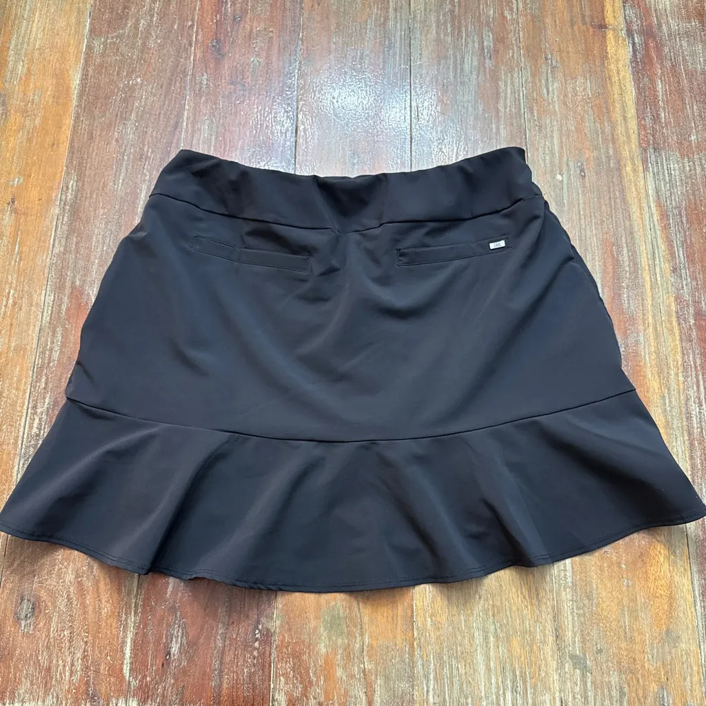 Women's Tail Black Skort with Ruffle Bottom Size 10 - Image 9
