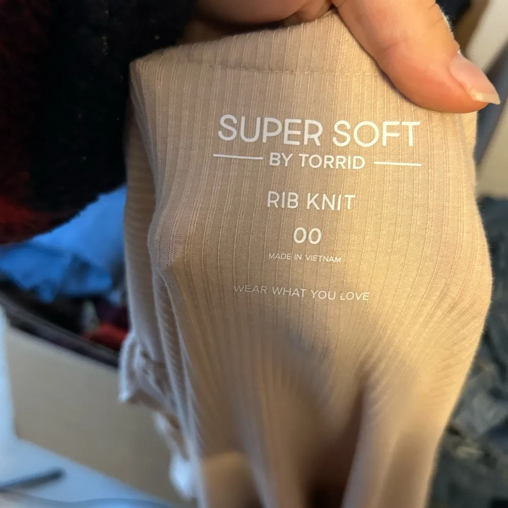 Torrid Super Soft Tan Lace Trim Tie Front Cardigan - Image 6