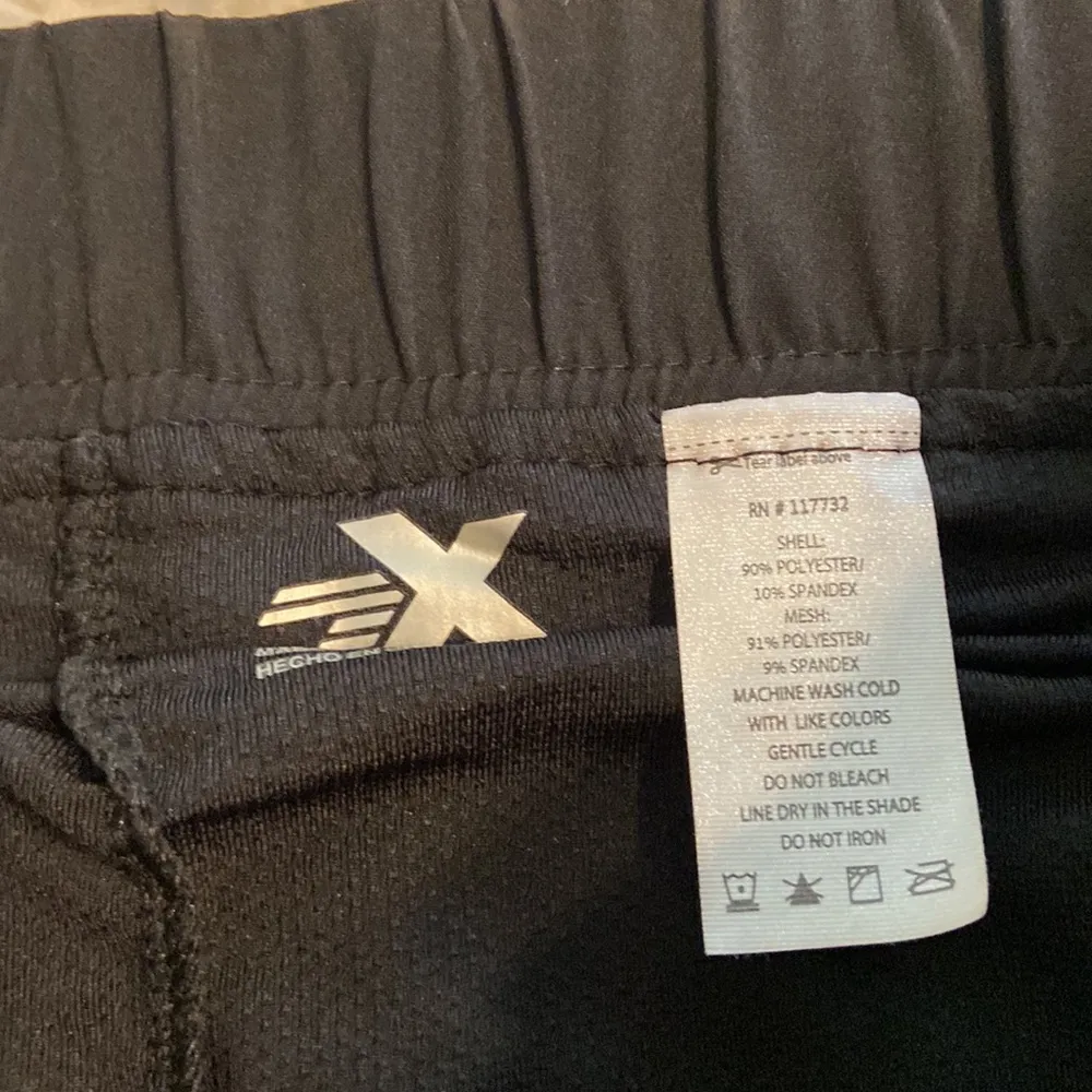 ZeroXposur Black Wander Skort with Zipper Pocket size XL brand new - Image 5