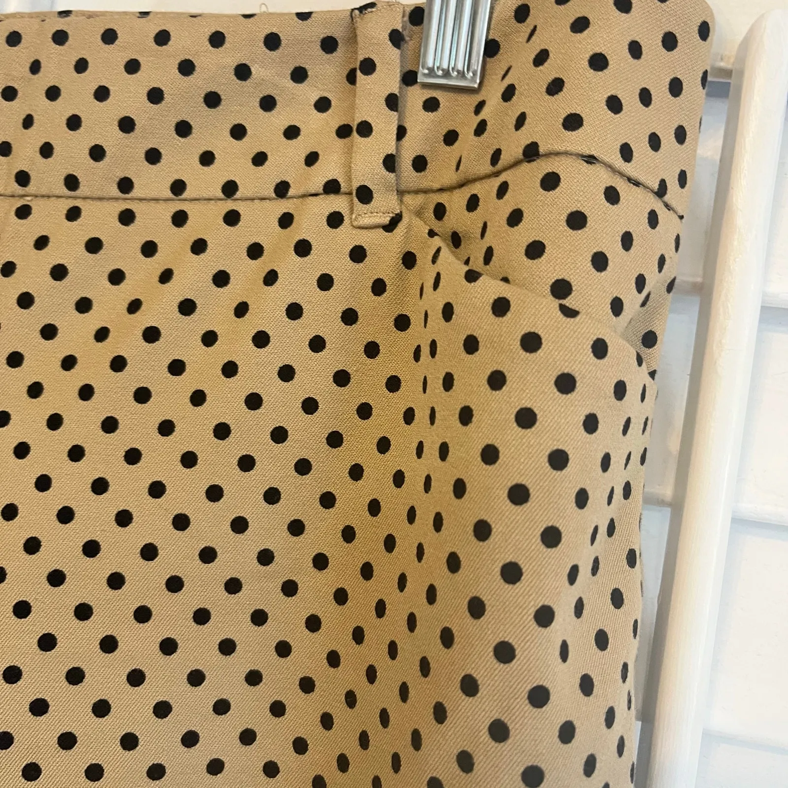 New York & Company Stretch‎ Tan And Black Polka Dot Dress Pants Size 8 - Image 5