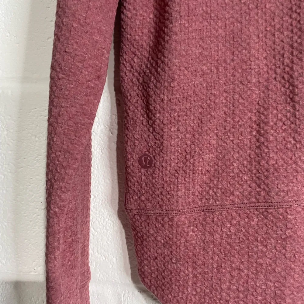 Lululemon hoodie rose pink fits small - Image 2