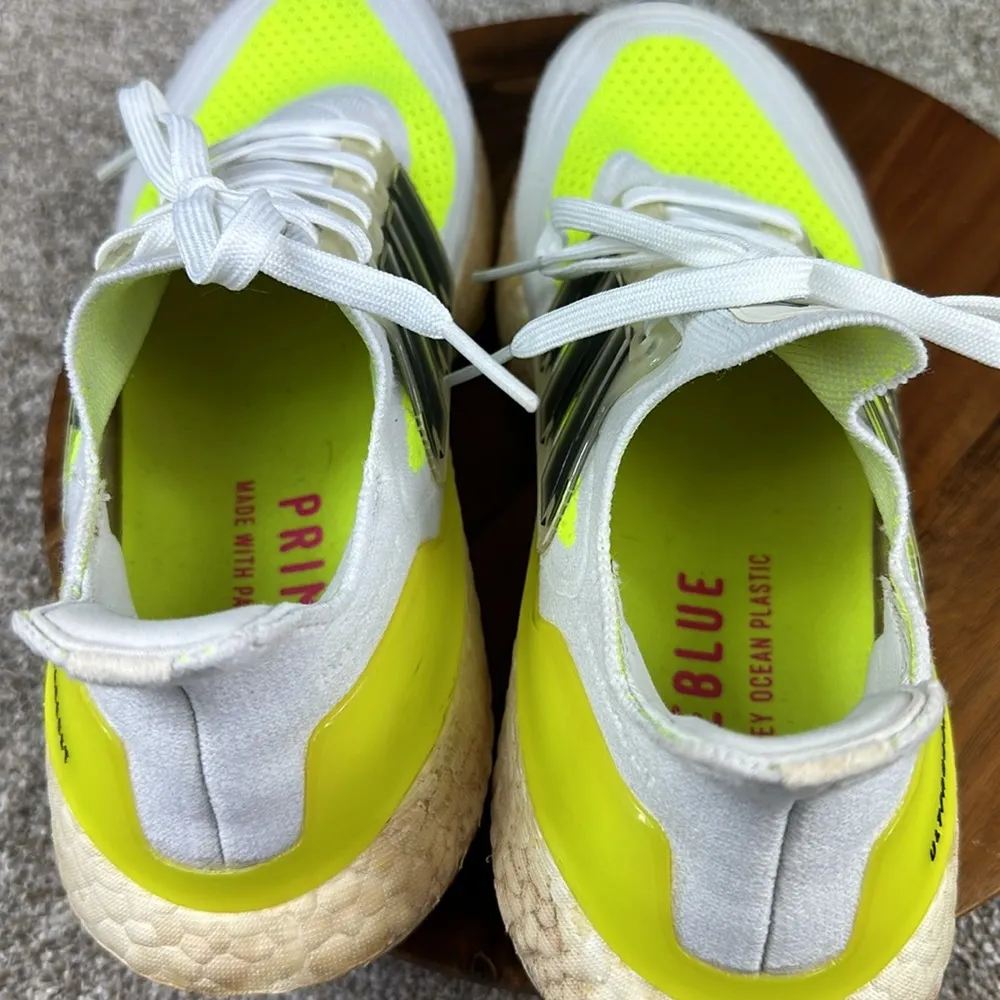 Adidas ultraboost women’s size 9.5 - Image 7