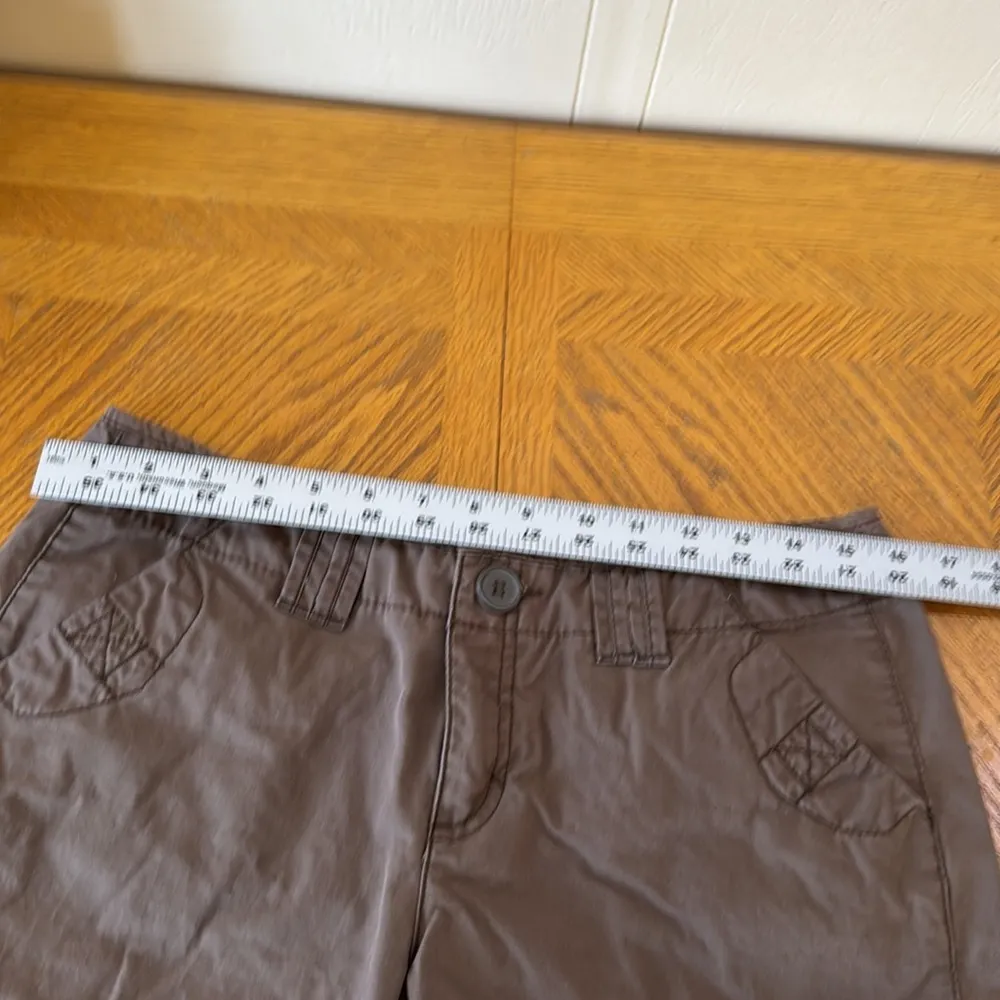 No Boundaries  capri pants - Image 3