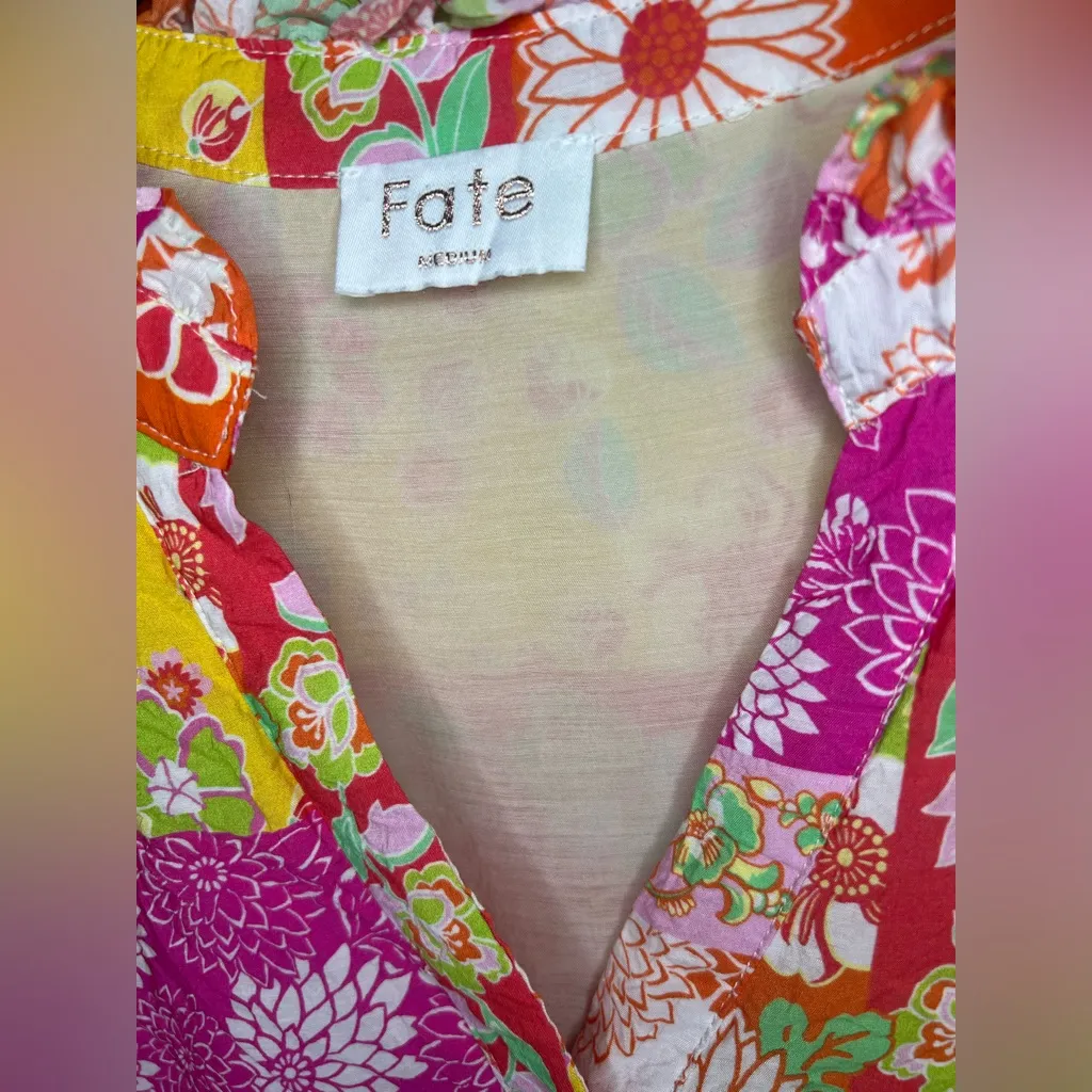 Fate Colorful Floral Blouse size medium Pink - Image 3