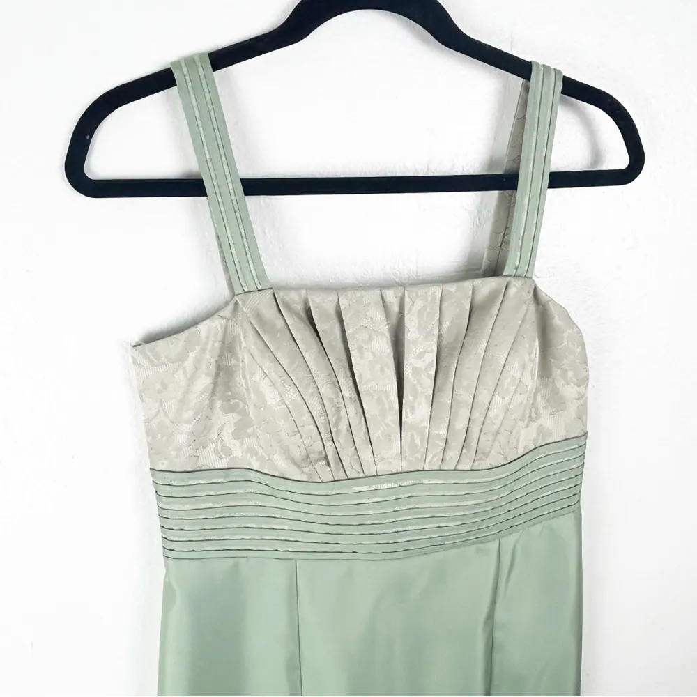 JS Collections  Green Metallic Lined Shift Dress With Cropped Jacket, Size 6 - Image 8