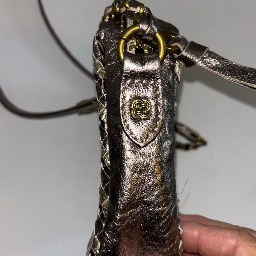 ELLIOTT LUCA METALLIC WOVEN GOLD BRONZE LEATHER WEAVE CROSSBODY
BRASS HARDWARE - Image 5