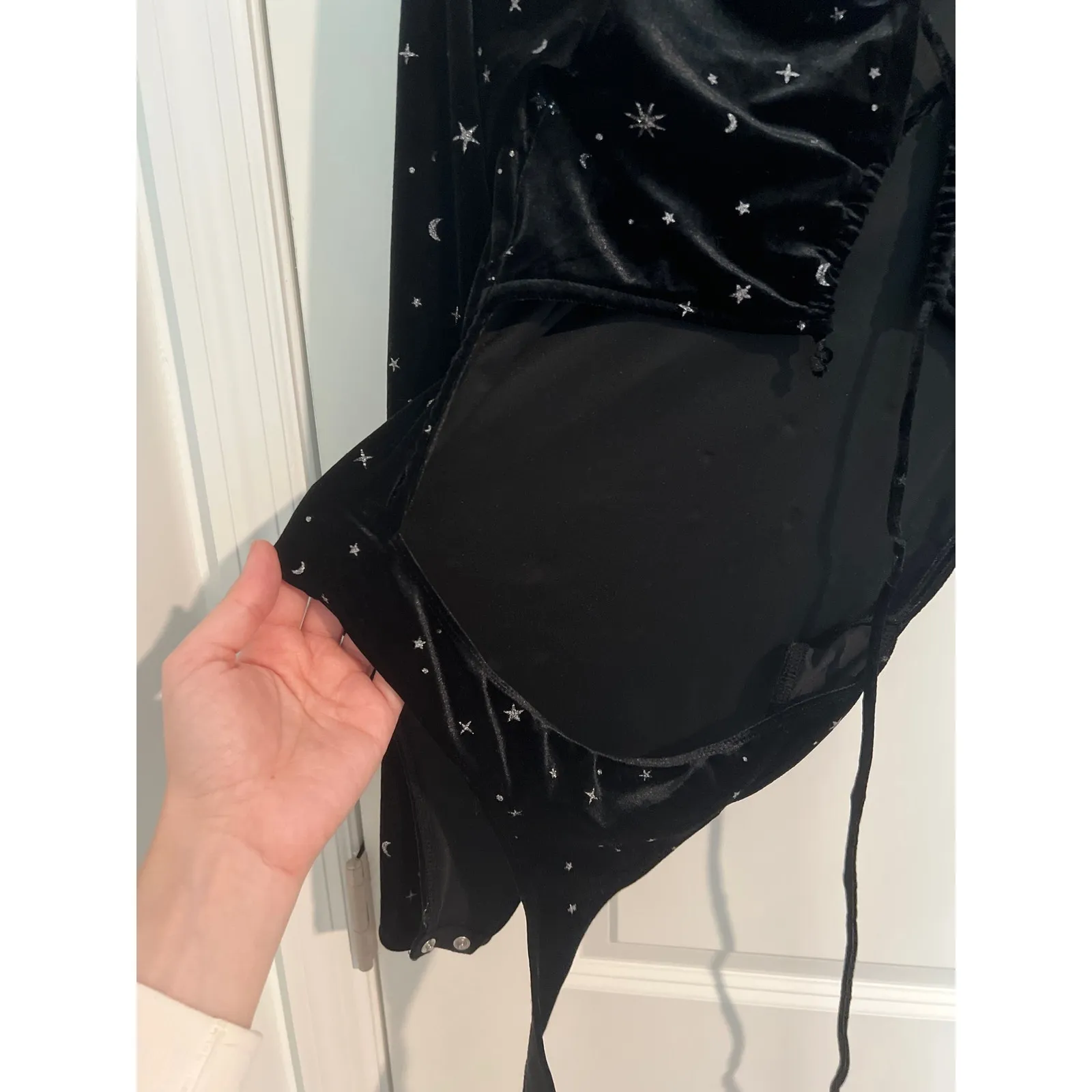 Wild Fable Velvet Stars & Moons Long Sleeve Keyhole Open Back Bodysuit Black S - Image 8