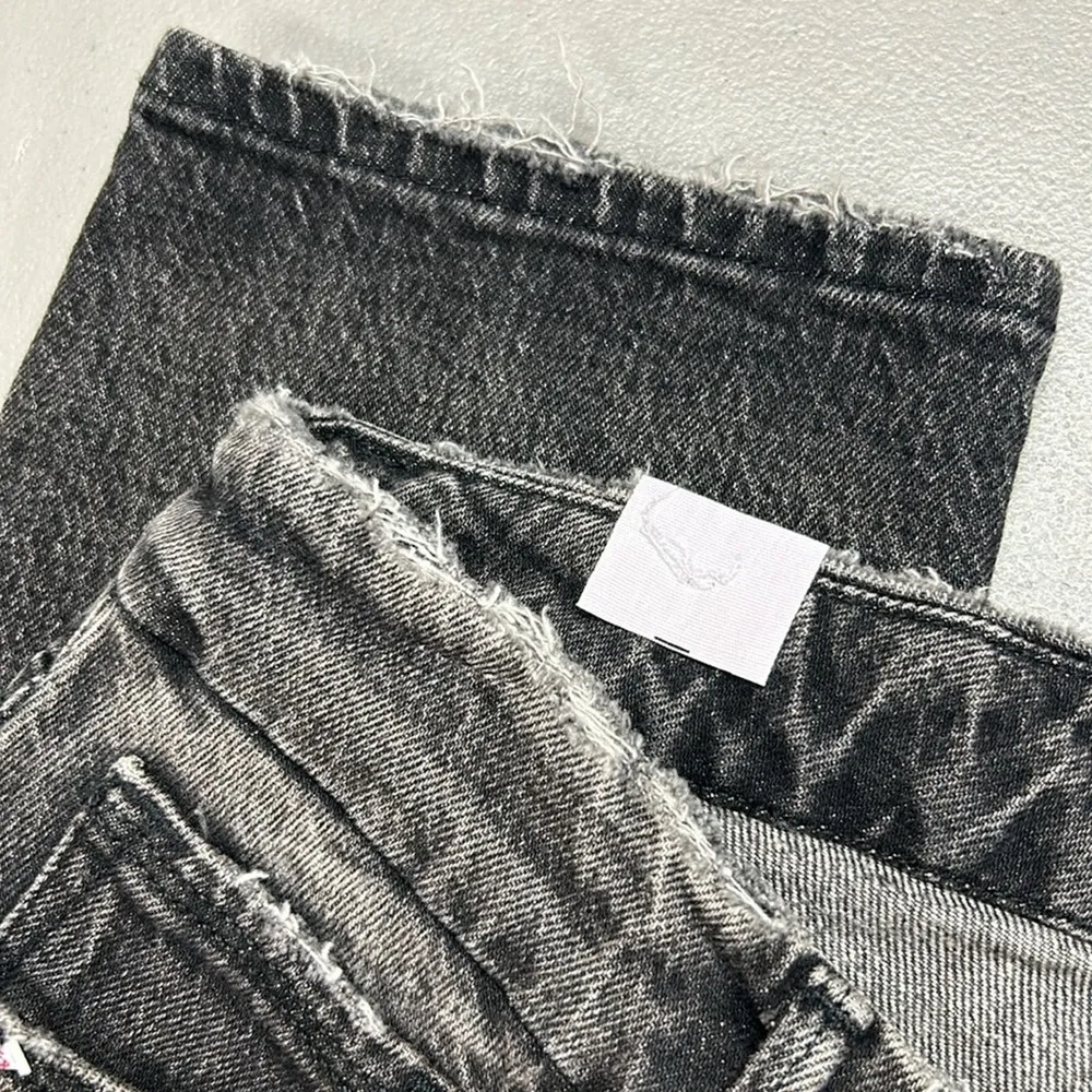 Good American Good Classic Low Fray Raw Hem Jeans Gray Black Jean - Image 9