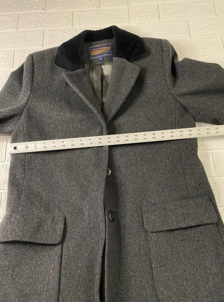 Women’s Pendleton long Coat - Image 10