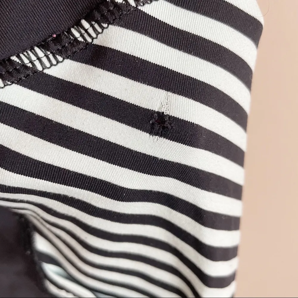 Lululemon Run Reflect Cropped Leggings - Image 12