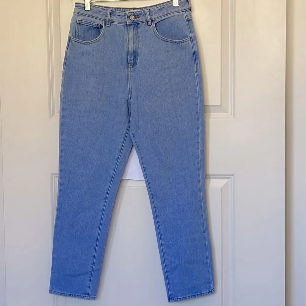 John Galt High Rise Crop Mom Jean 27 - Image 3