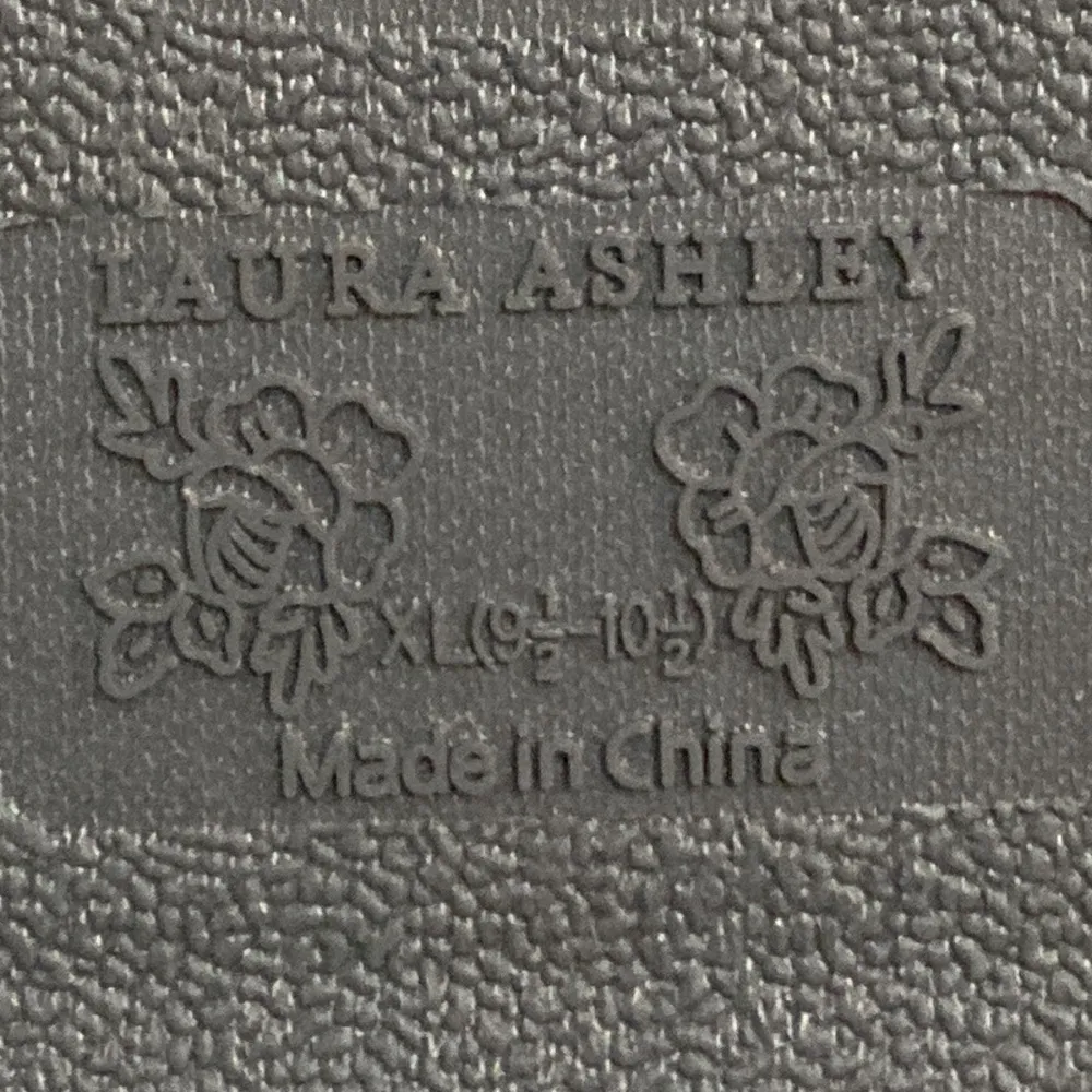 Laura Ashley New! Women’s pink flat slippers size XL 9.5 - 10.5 - Image 6