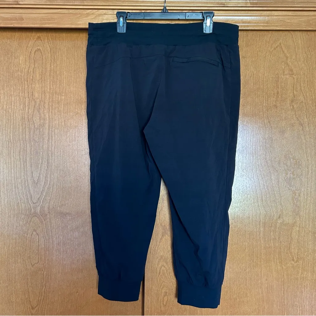Athleta Trekkie North Crop Joggers in Black Size 16 Outdoor Hiking Gorpcore - Image 3