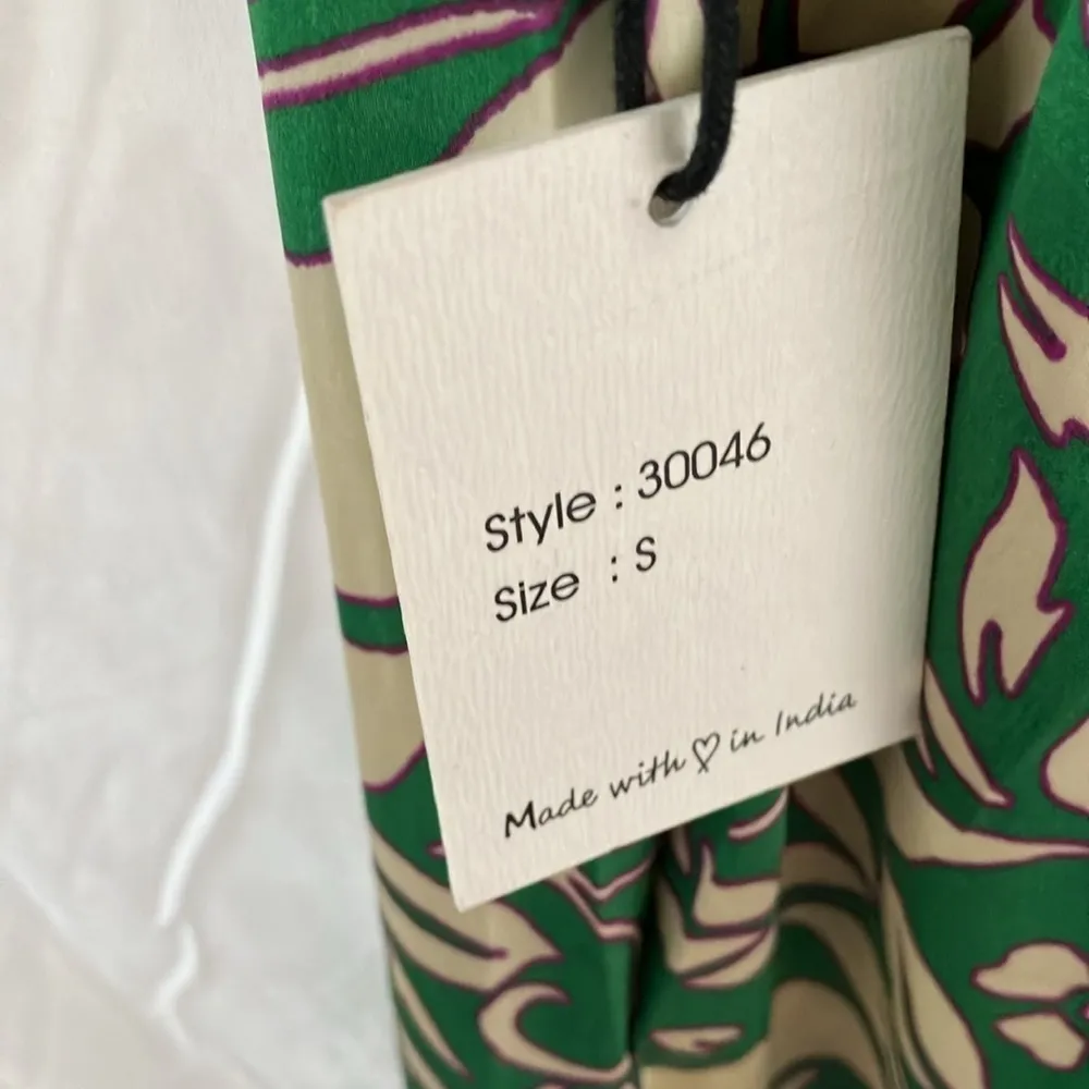 Floral Green/cream faux wrap skirt- size S NWT (made in India) - Image 7