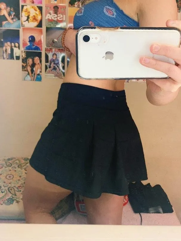 Lululemon Black Skirt - Image 2