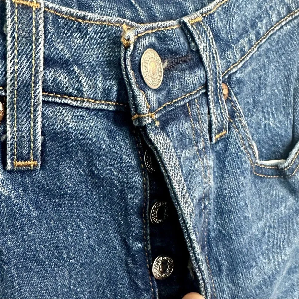 NWT Levi's 501 Original Cropped Raw Hem High Rise Straight Leg Jeans - Size 24 - Image 6