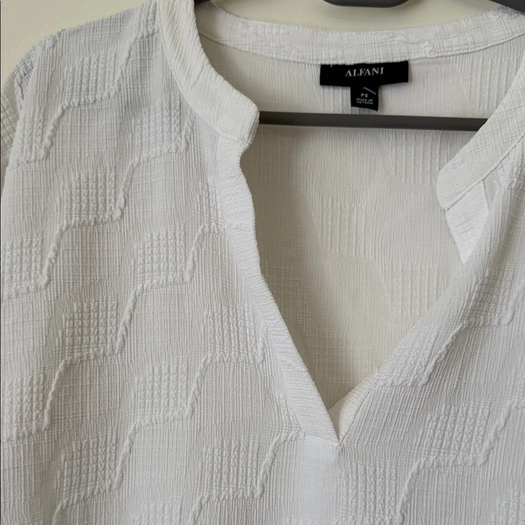 Alfani White Textured Short Sleeve Blouse - Image 2