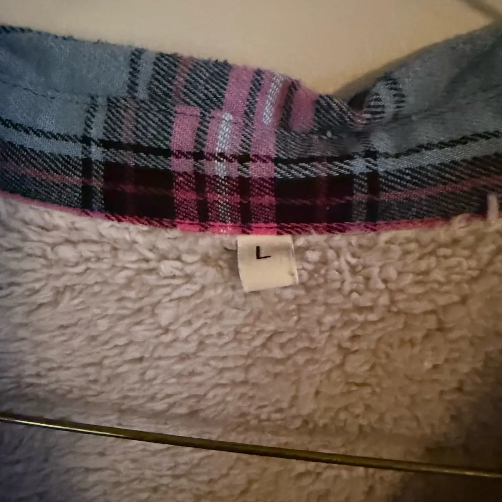 Amazon Flannel Fleece-lined Jacket - Image 3