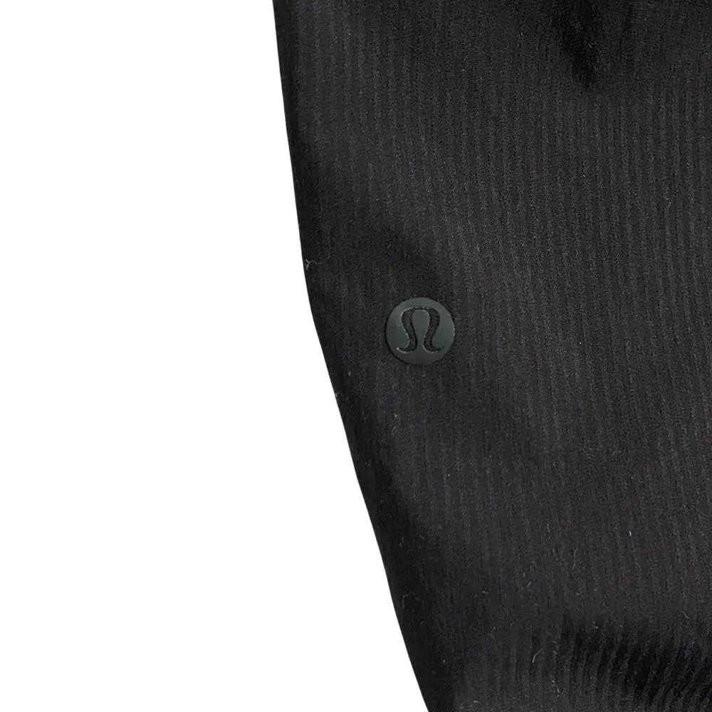 Lululemon Beyond the Studio Crop in Black Size 6 - Image 9