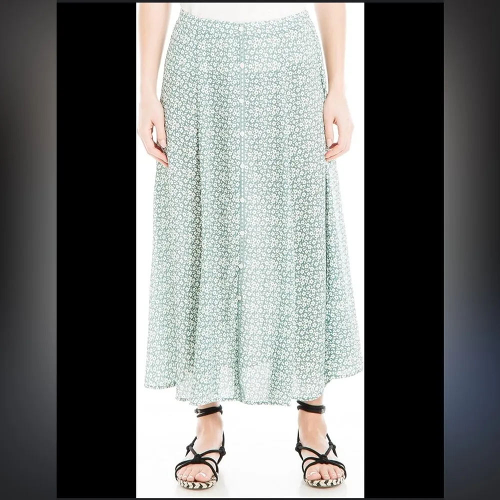Max Studio Women's Poly Crepe Maxi Skirt with Buttons size large green floral - Image 10