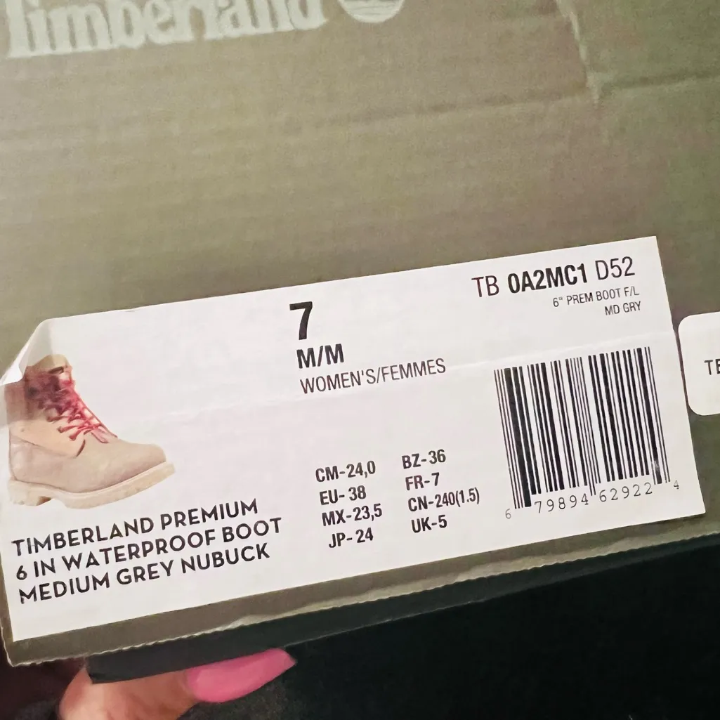 Timberland Premium Waterproof Grey Nubuck Boots - Image 13