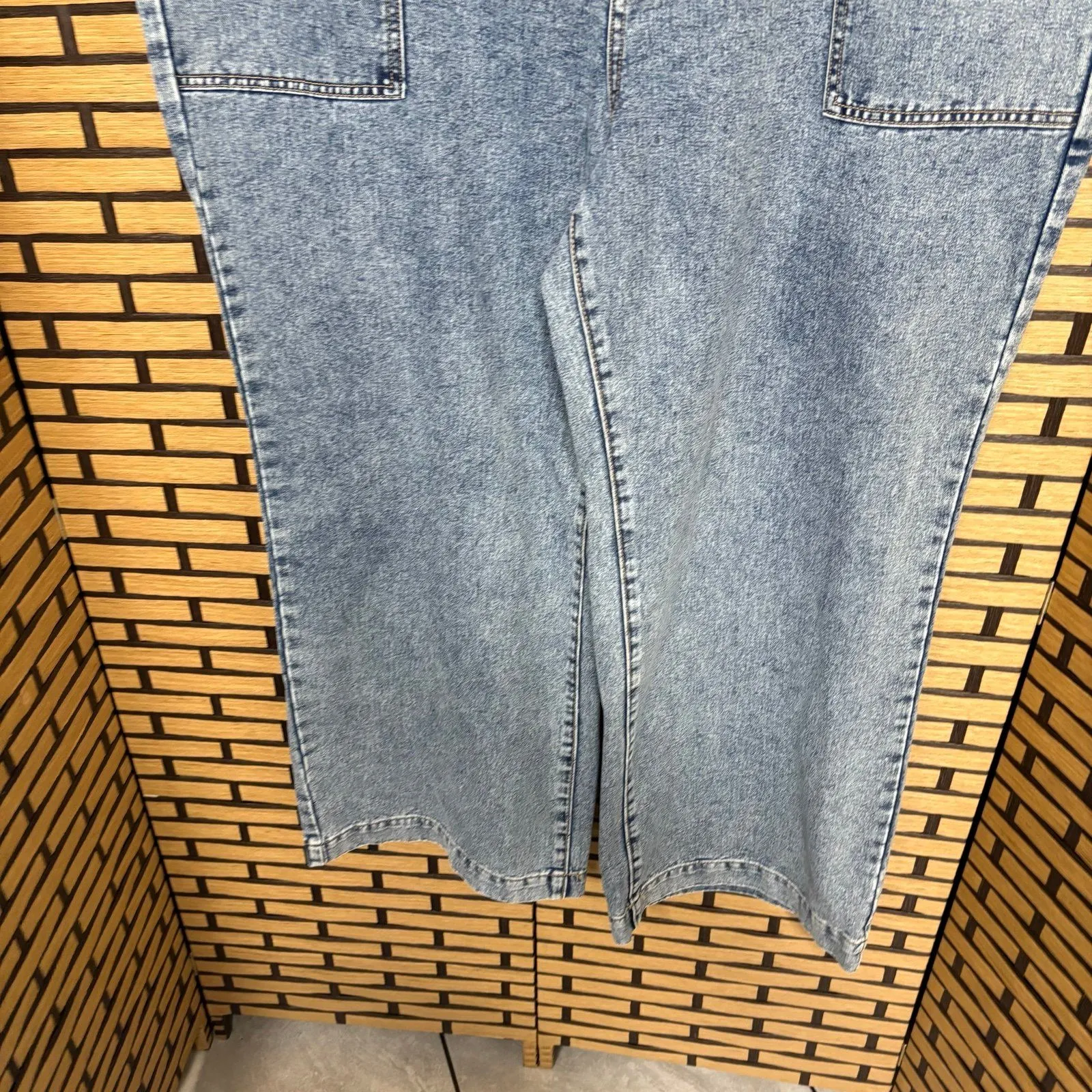 Terra‎ & Sky Acid Wash High Rise Utility Wide Leg Jeans Size 22W - Image 4