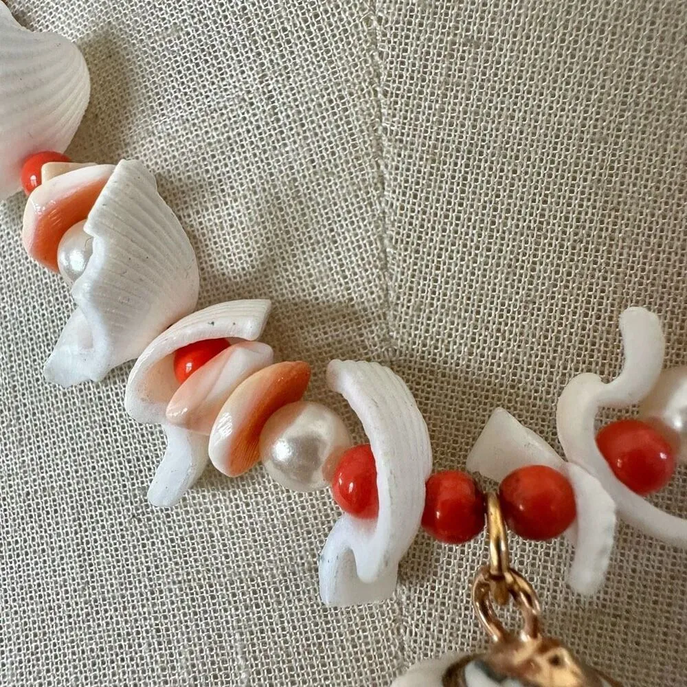 Faux pearl and shell pendant necklace - Image 4