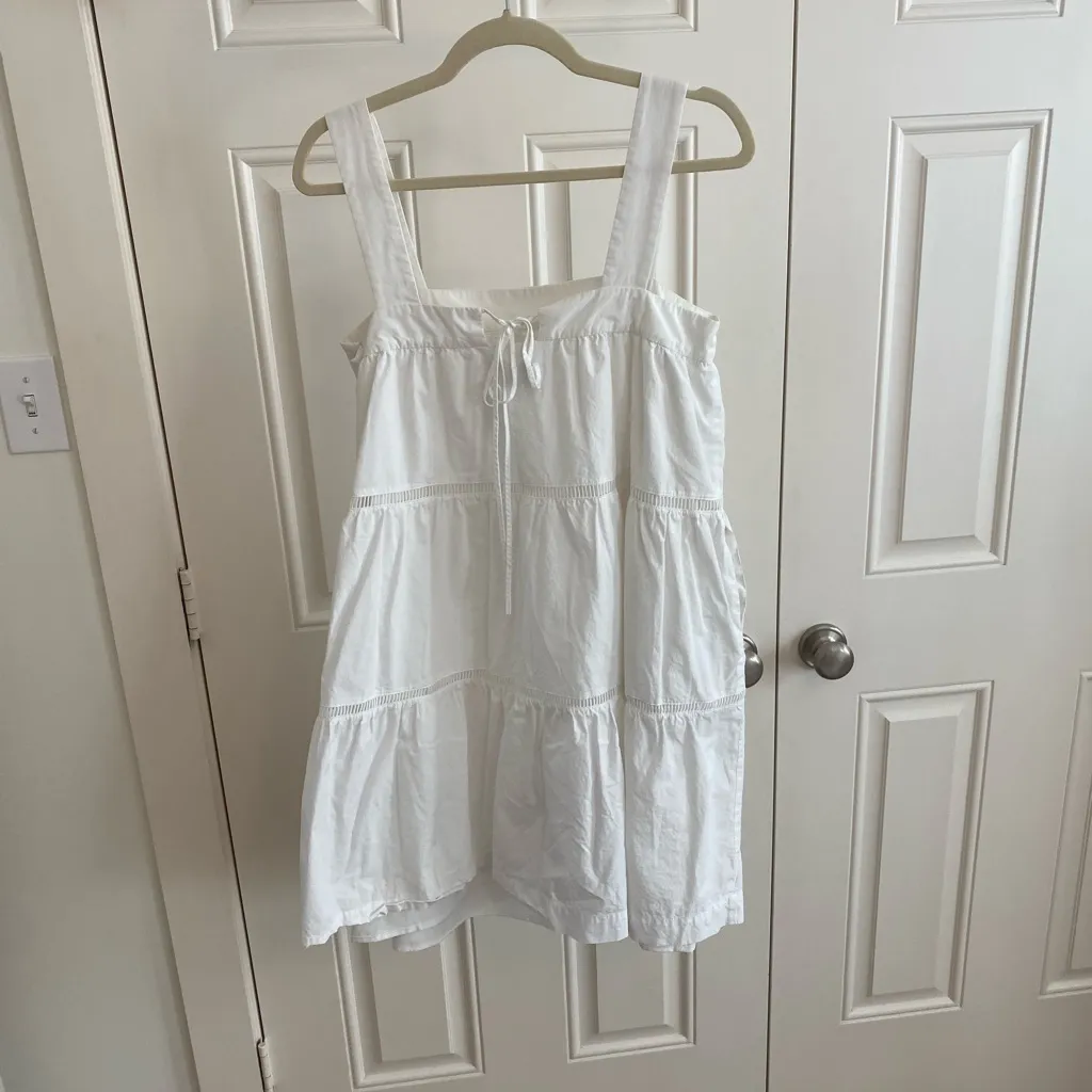White Tiered Square Neck Sundress w/ Pockets Size 8 - Image 4