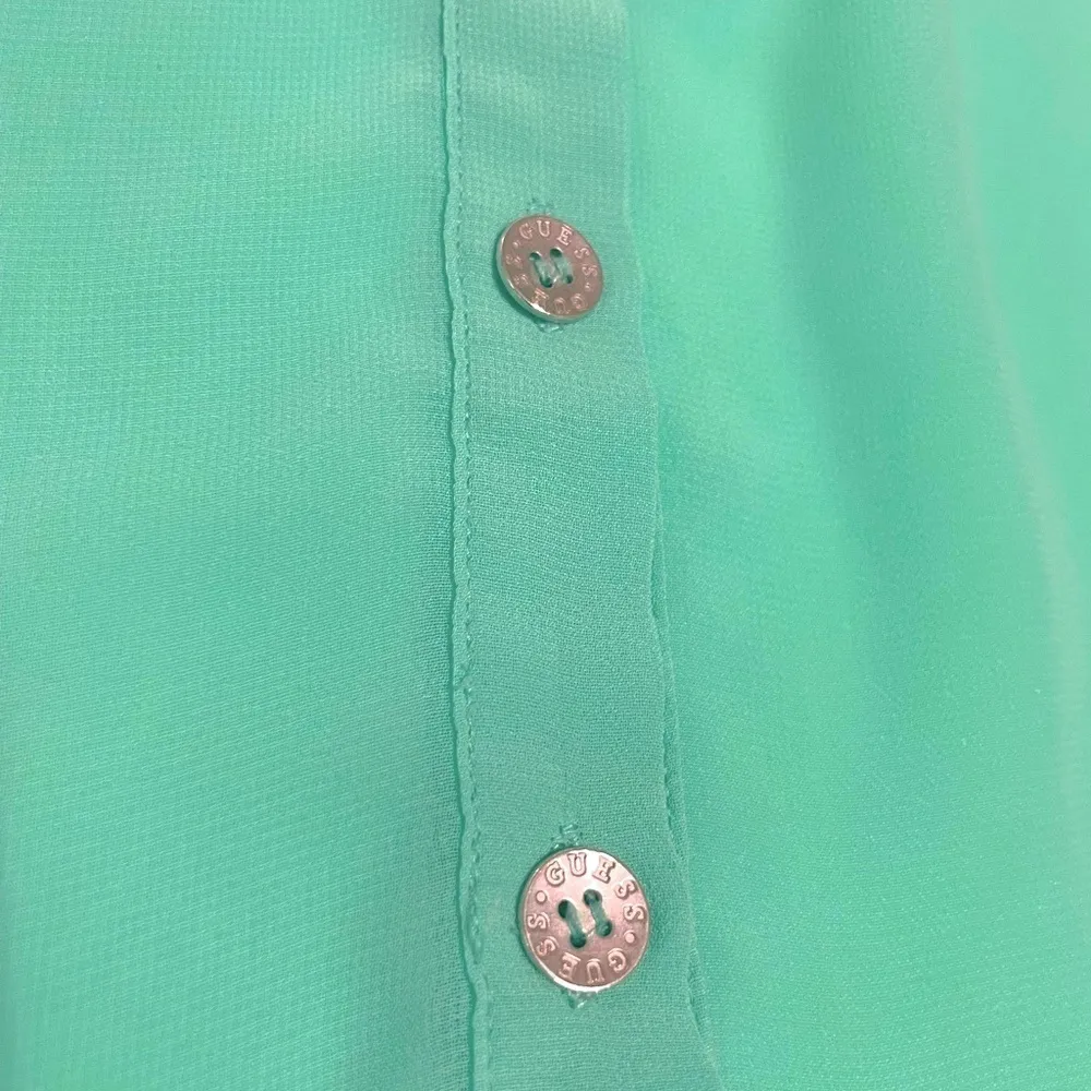 GUESS Turquoise Collared
Sleeveless Blouse SIZE L - Image 7