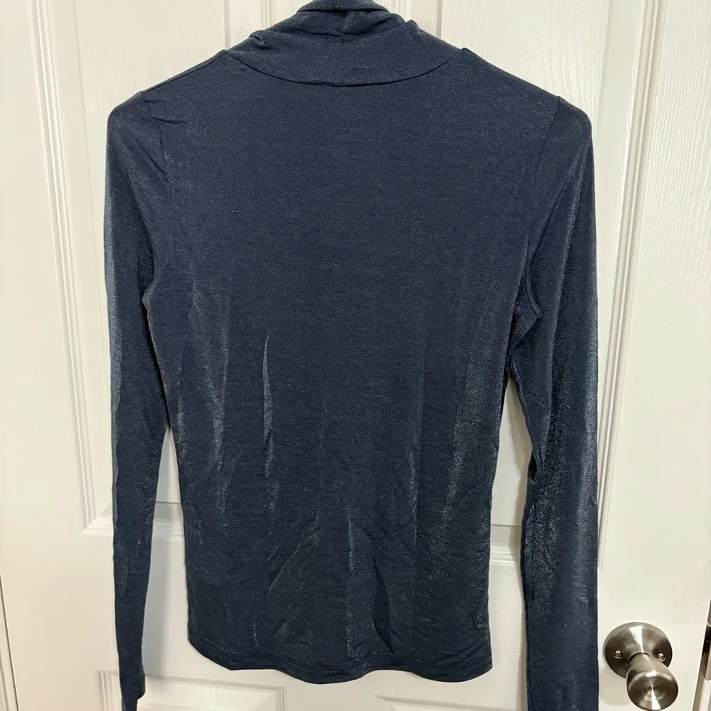 Club Monaco  Shiny Roll Turtle Neck Long Sleeve - Image 8