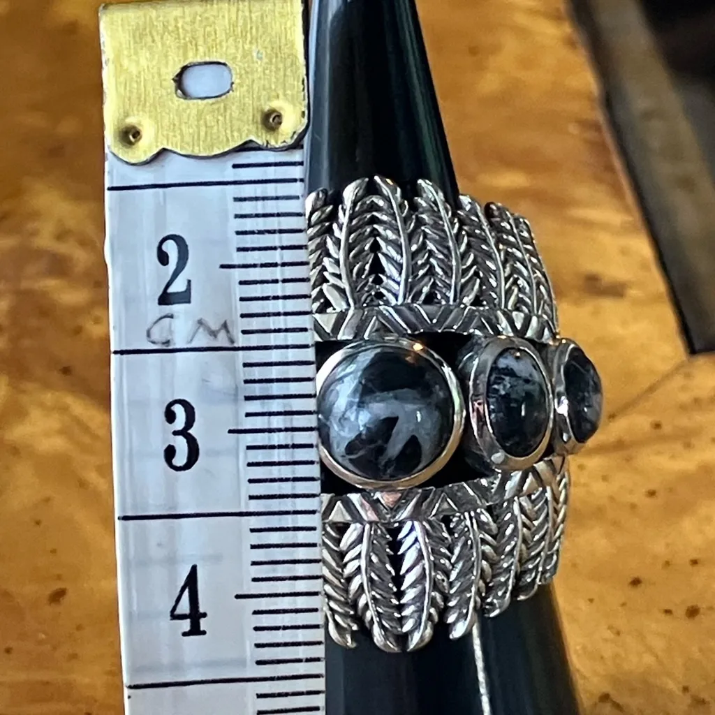 White Buffalo Turquoise Sterling Silver Feather Ring Size 6 Black - Image 7