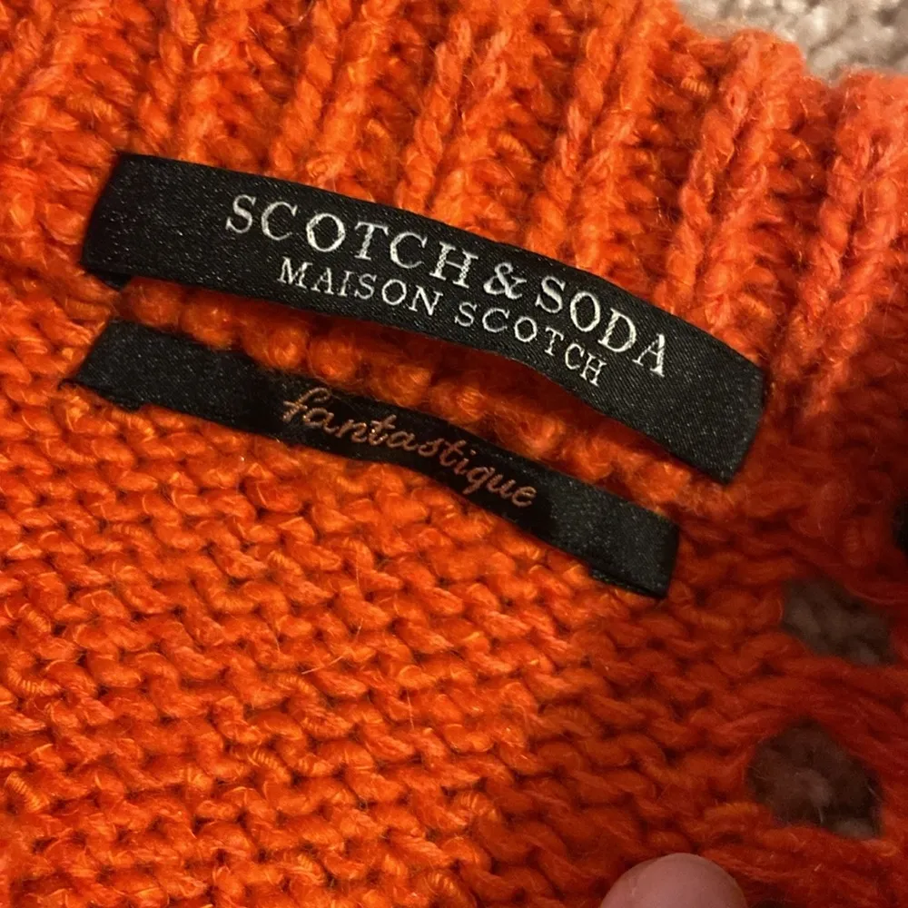 cable knit sweater. S - Image 7