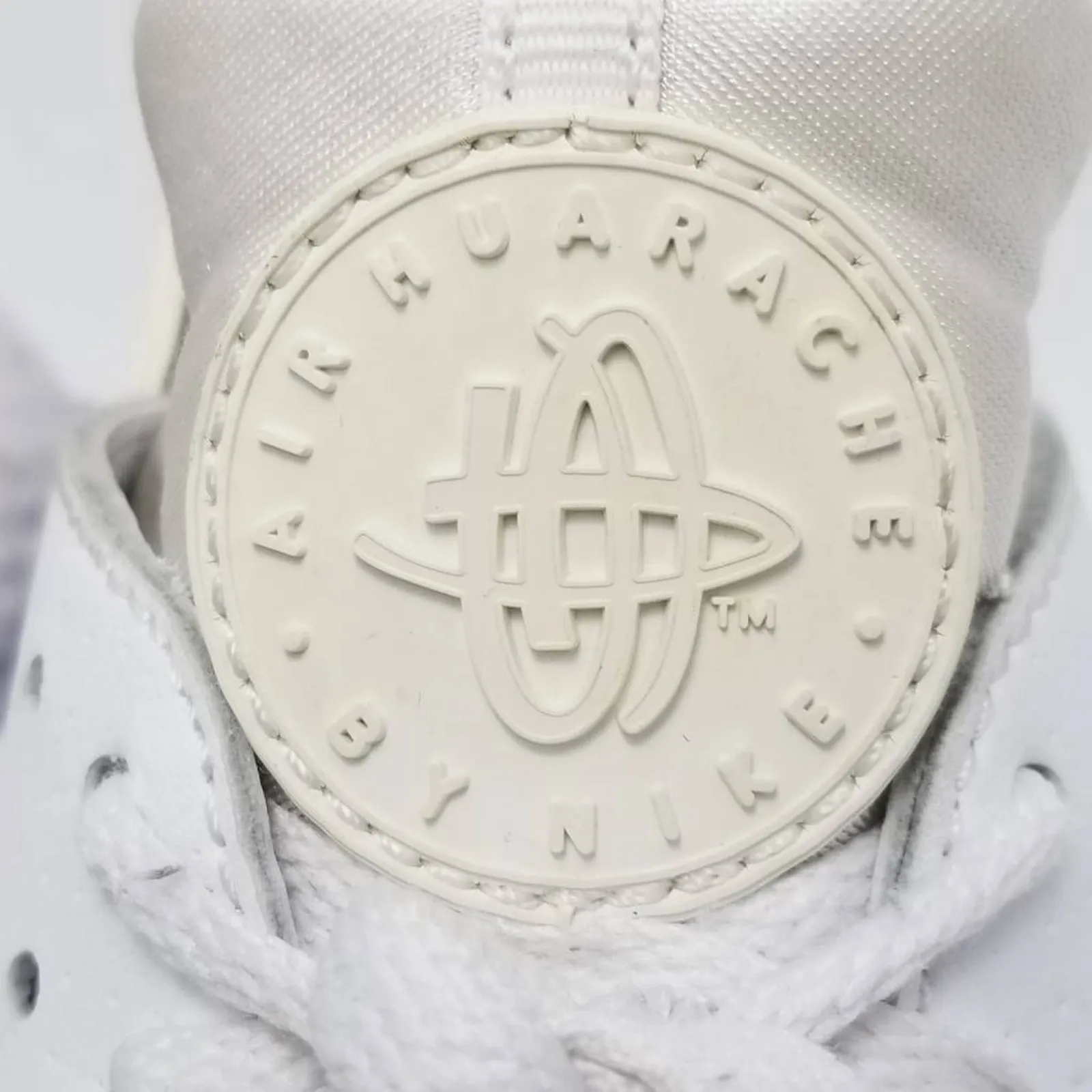 Nike Air Huarache Running Shoes White 318429-111 Low Top Mesh Lace Up 8.5 M - Image 11