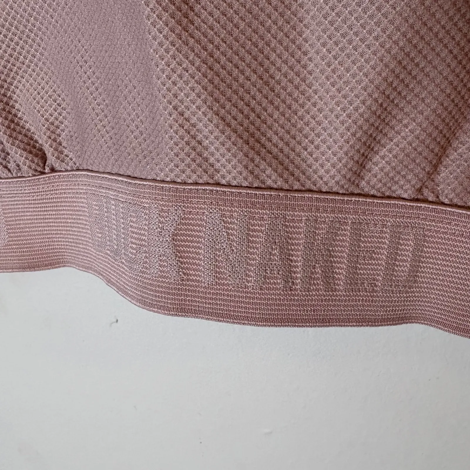Duluth Trading Co Buck Naked Bralette Size Large Pink - Image 2